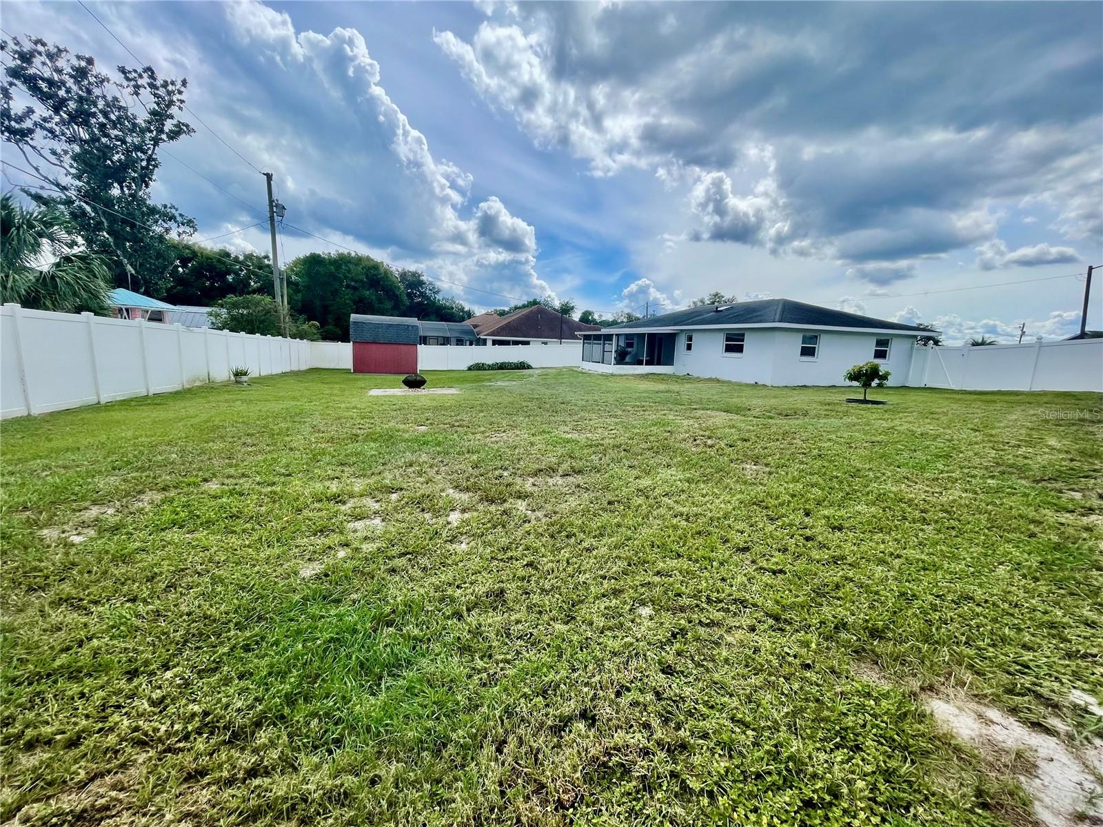 DELTONA LAKES UNIT 69 - Residential Lease