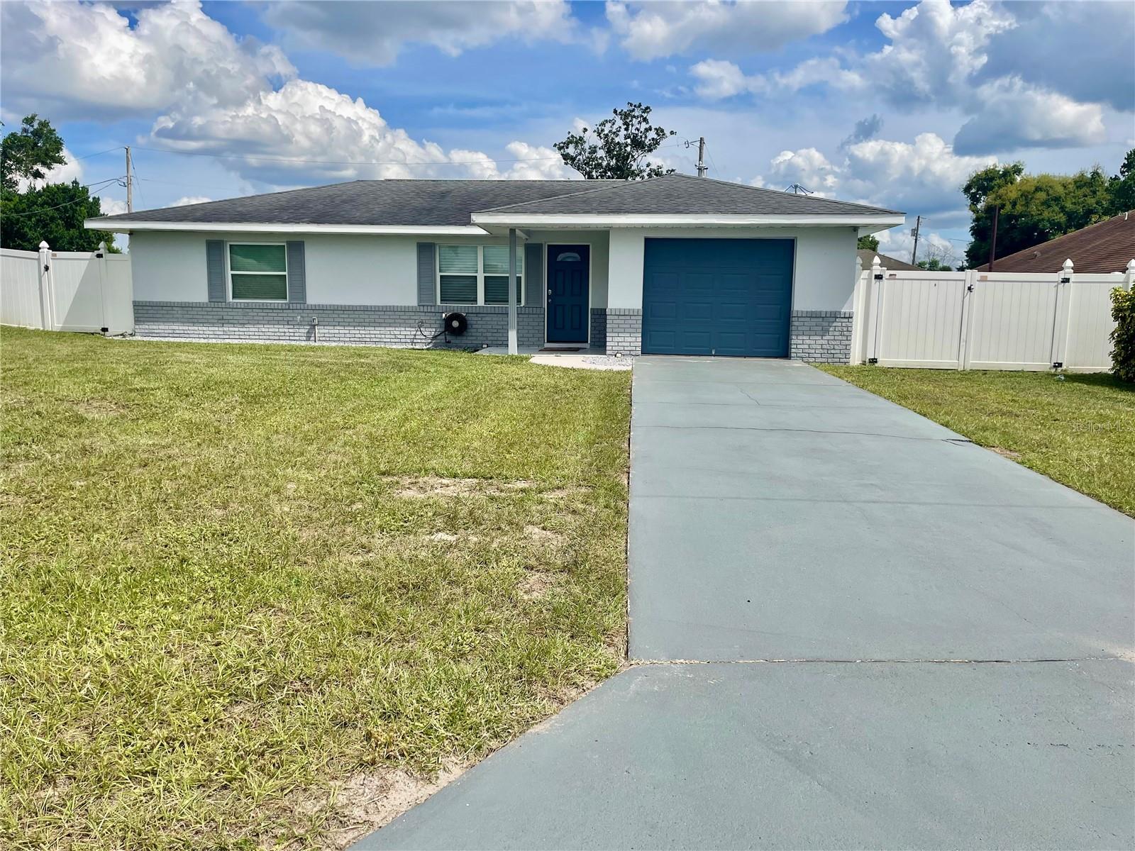 DELTONA LAKES UNIT 69 - Residential Lease