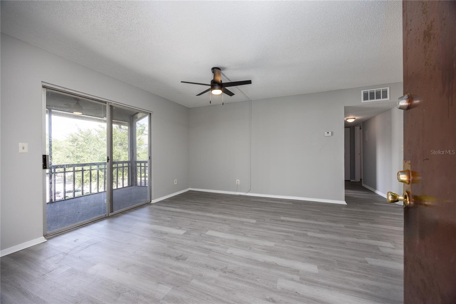 THE OAKS - Residential