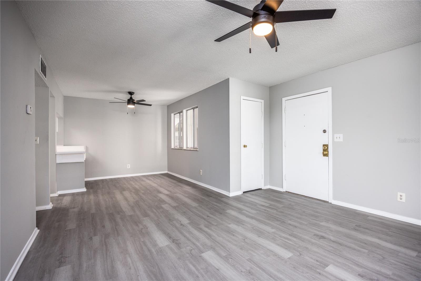 THE OAKS - Residential