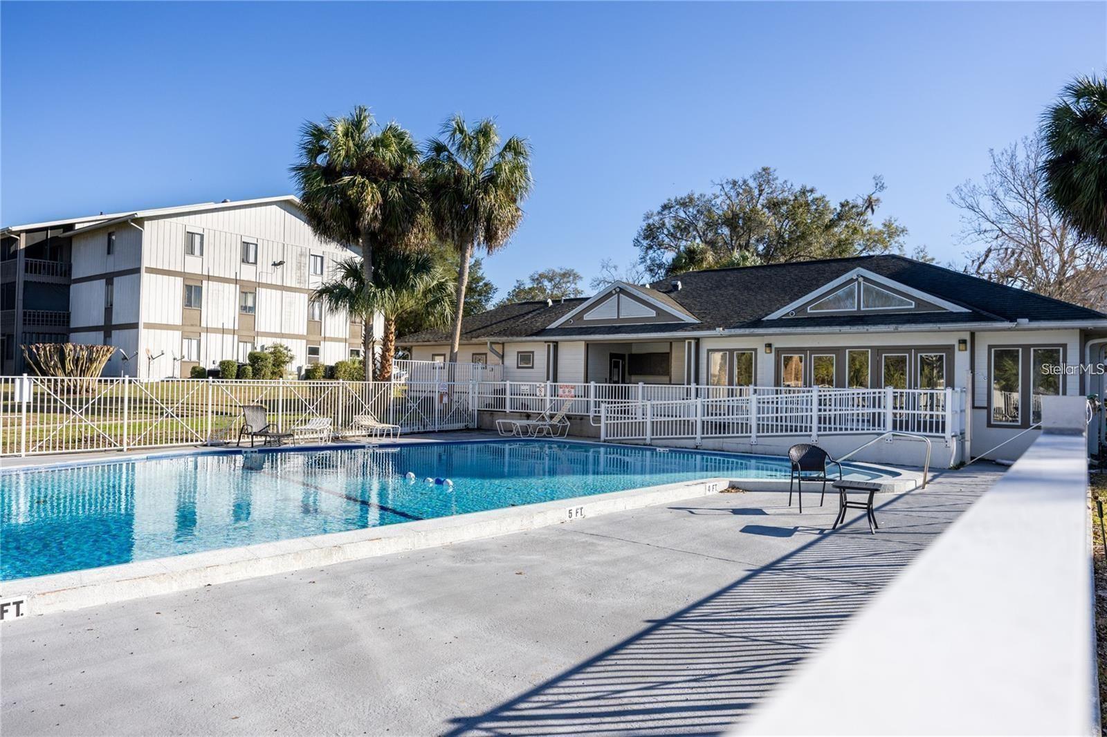 THE OAKS - Residential