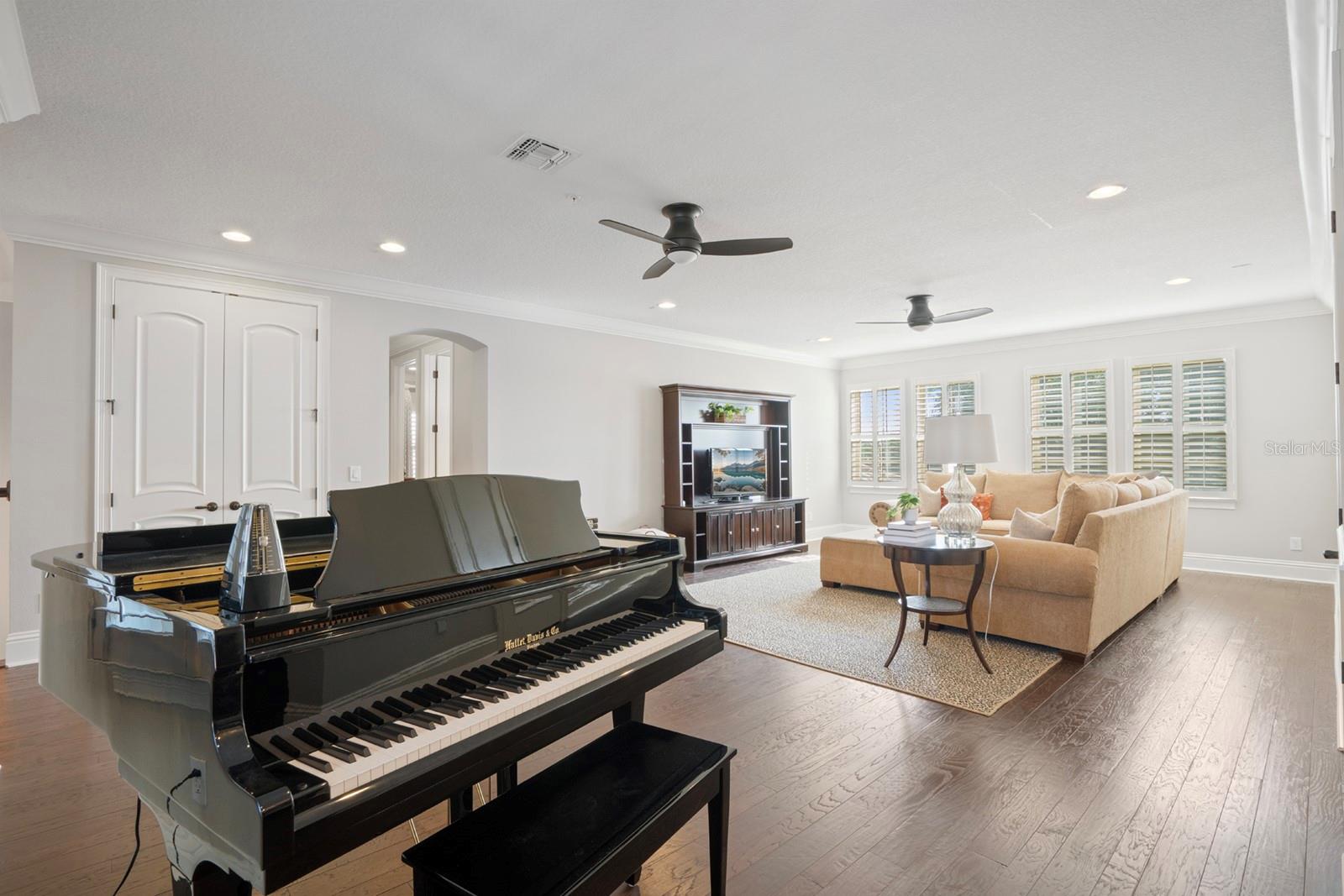 BALDWIN PARK - Residential