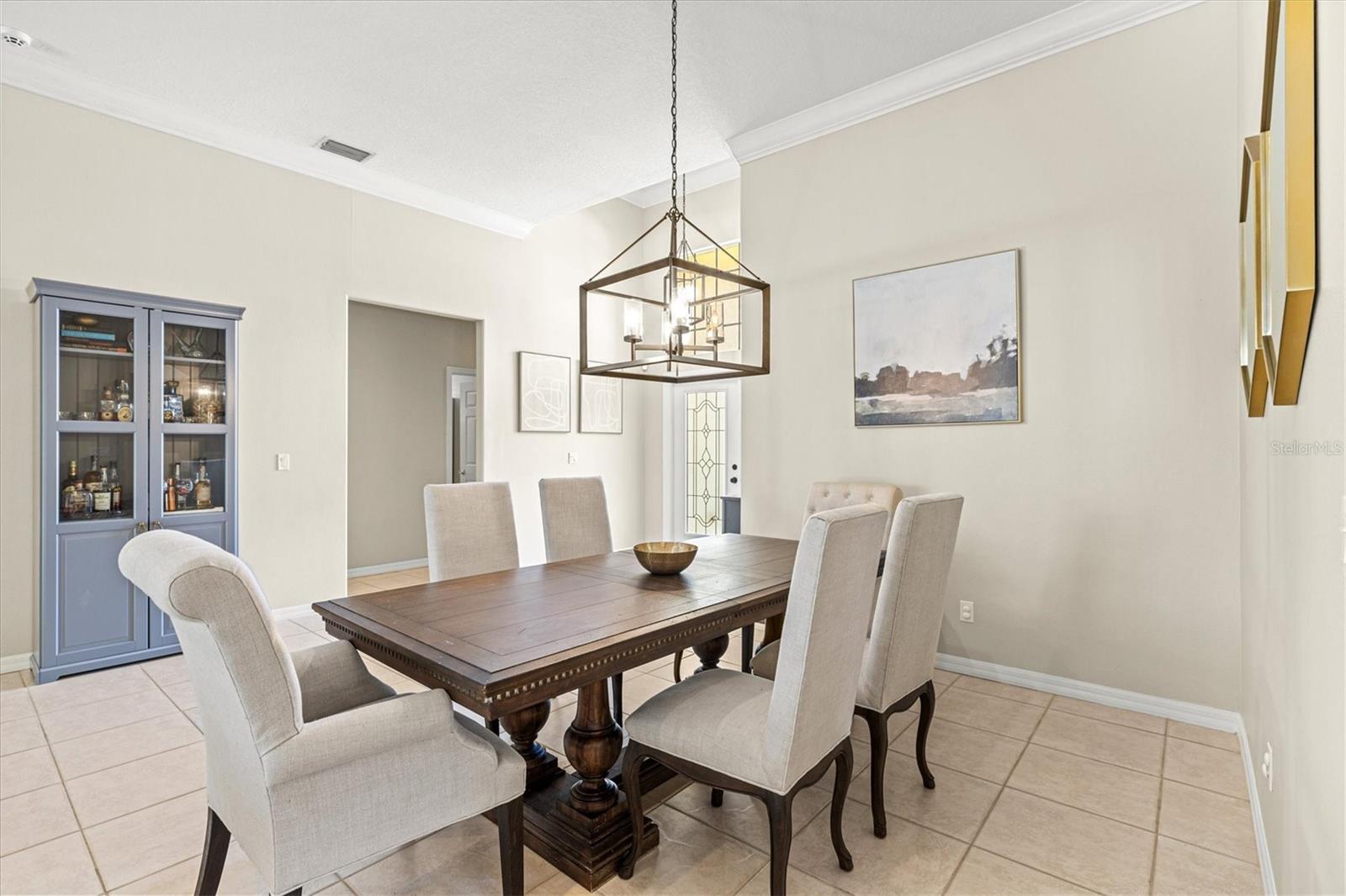 THE HAMPTONS - Residential