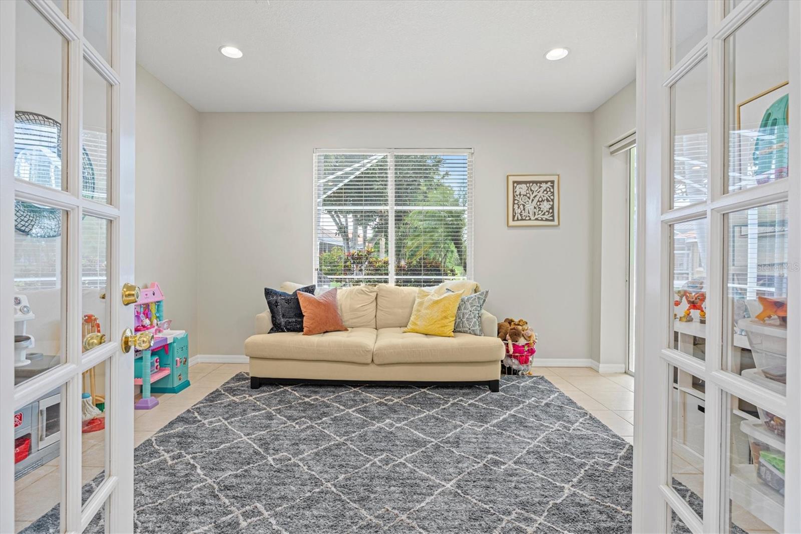 THE HAMPTONS - Residential