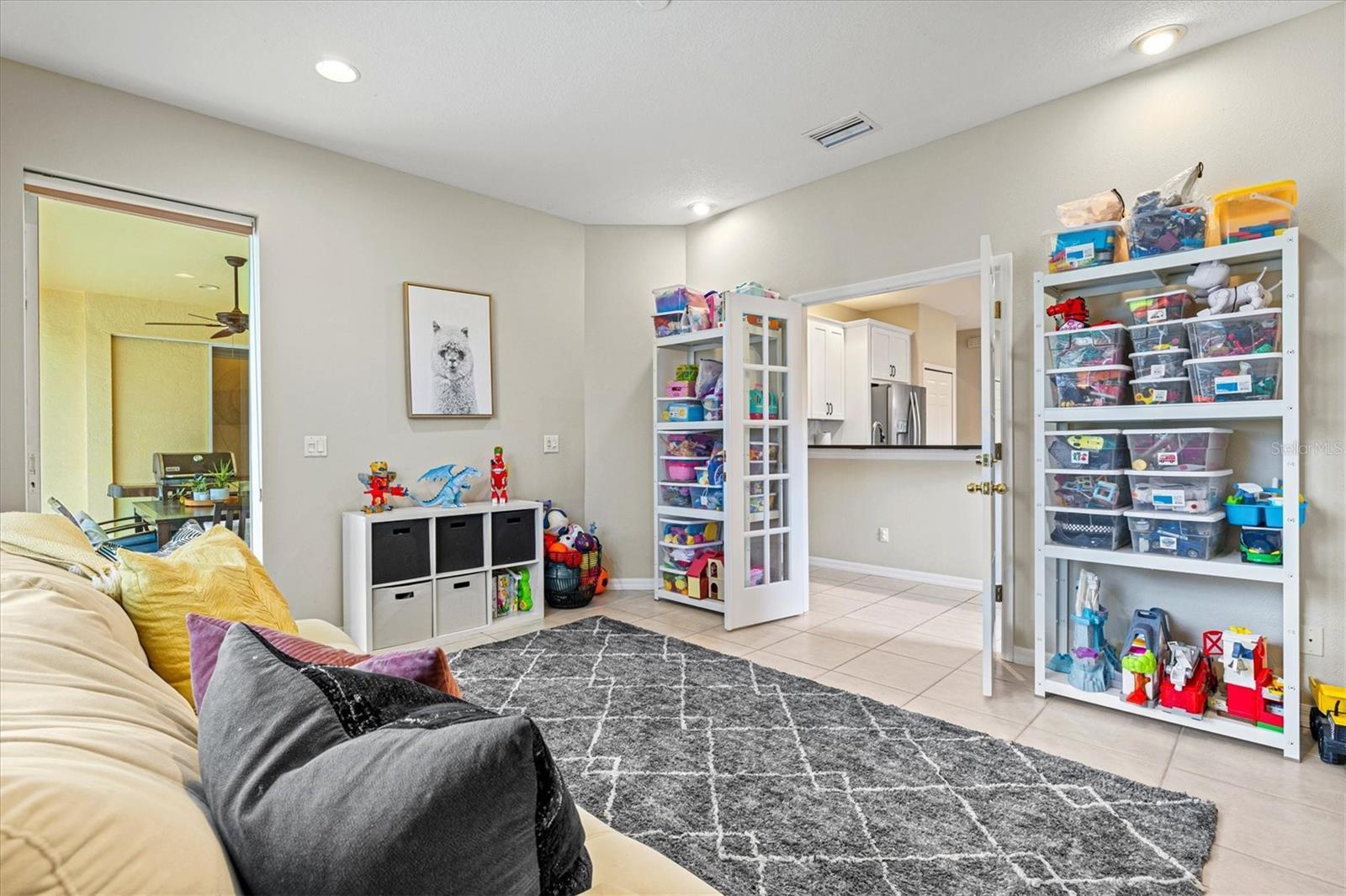 THE HAMPTONS - Residential