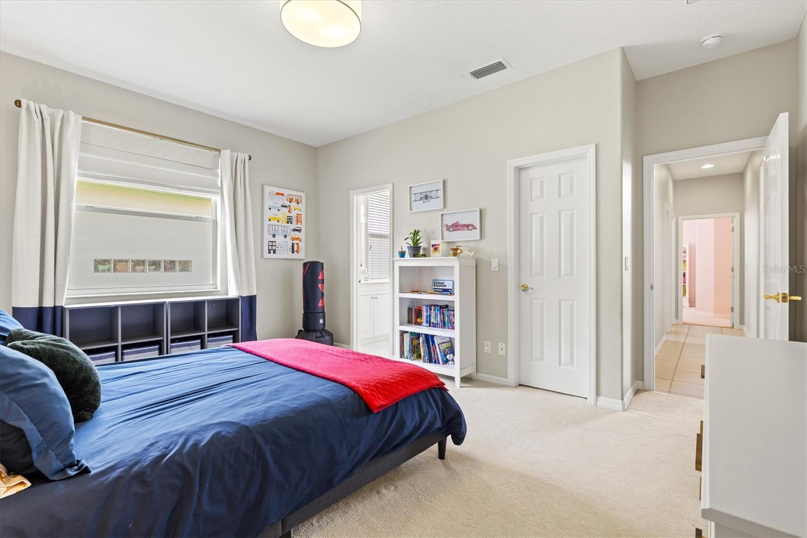 THE HAMPTONS - Residential