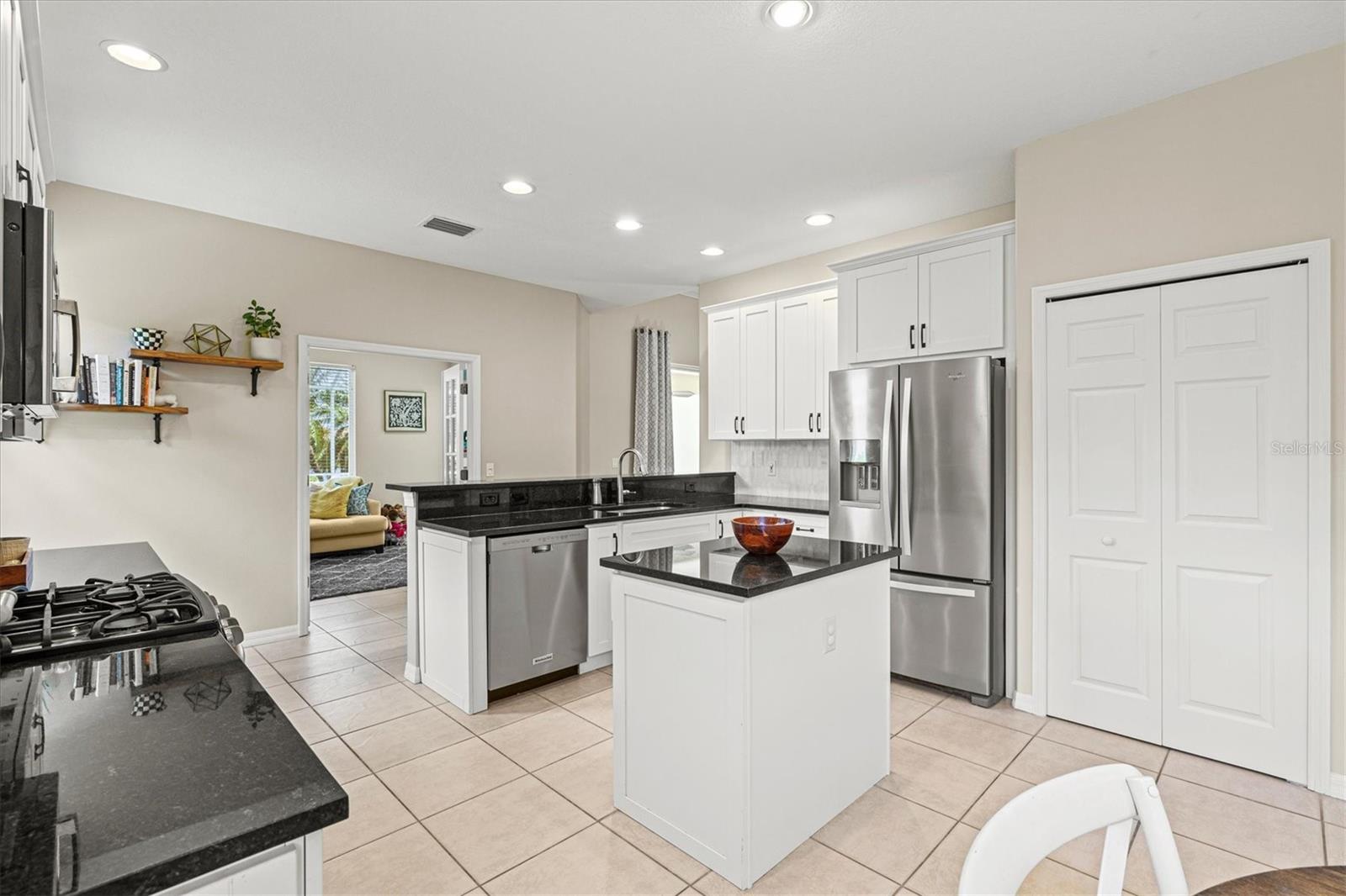 THE HAMPTONS - Residential