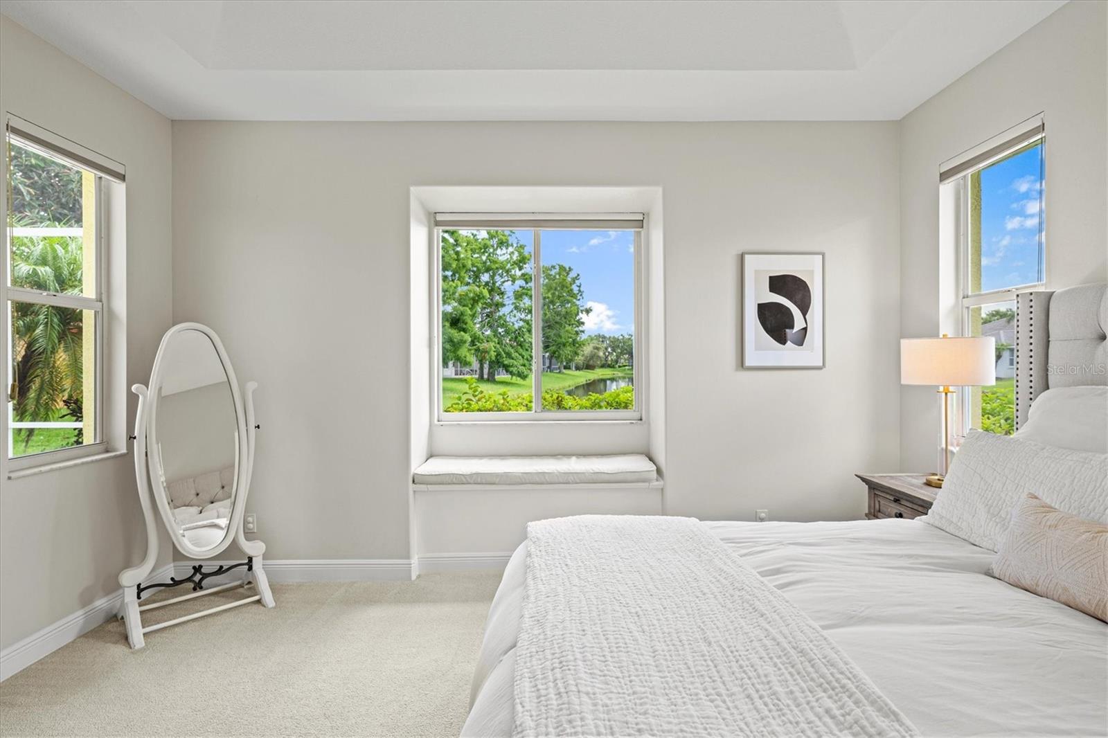 THE HAMPTONS - Residential