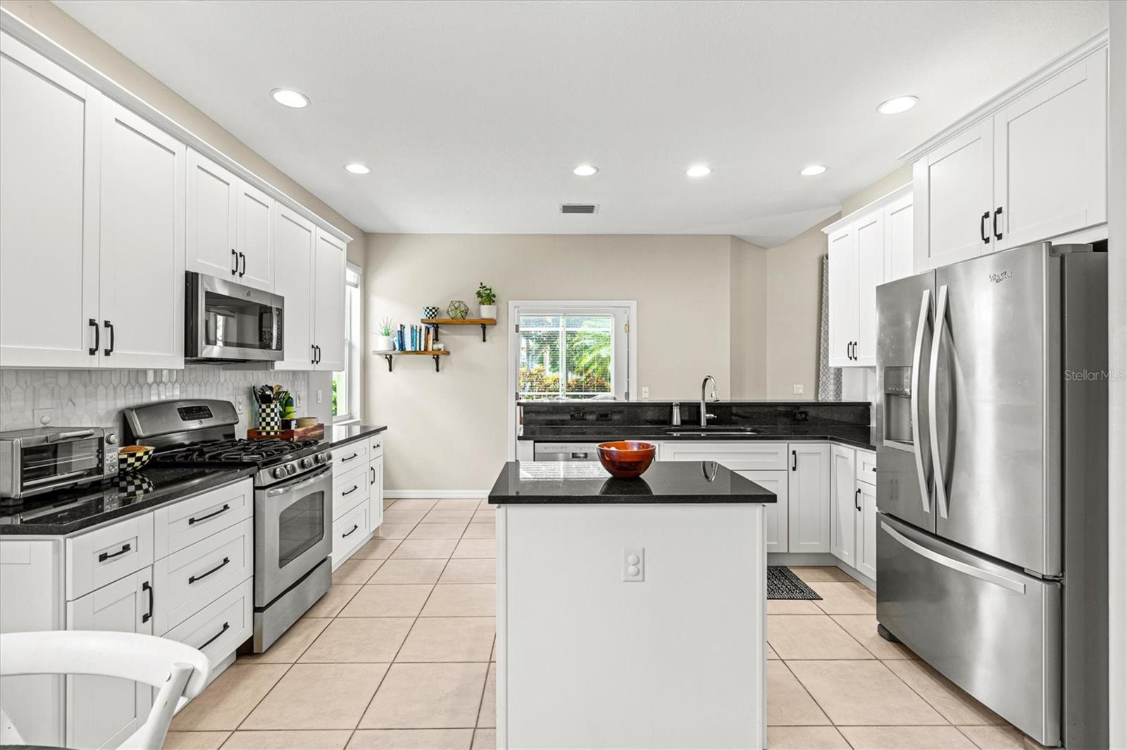 THE HAMPTONS - Residential