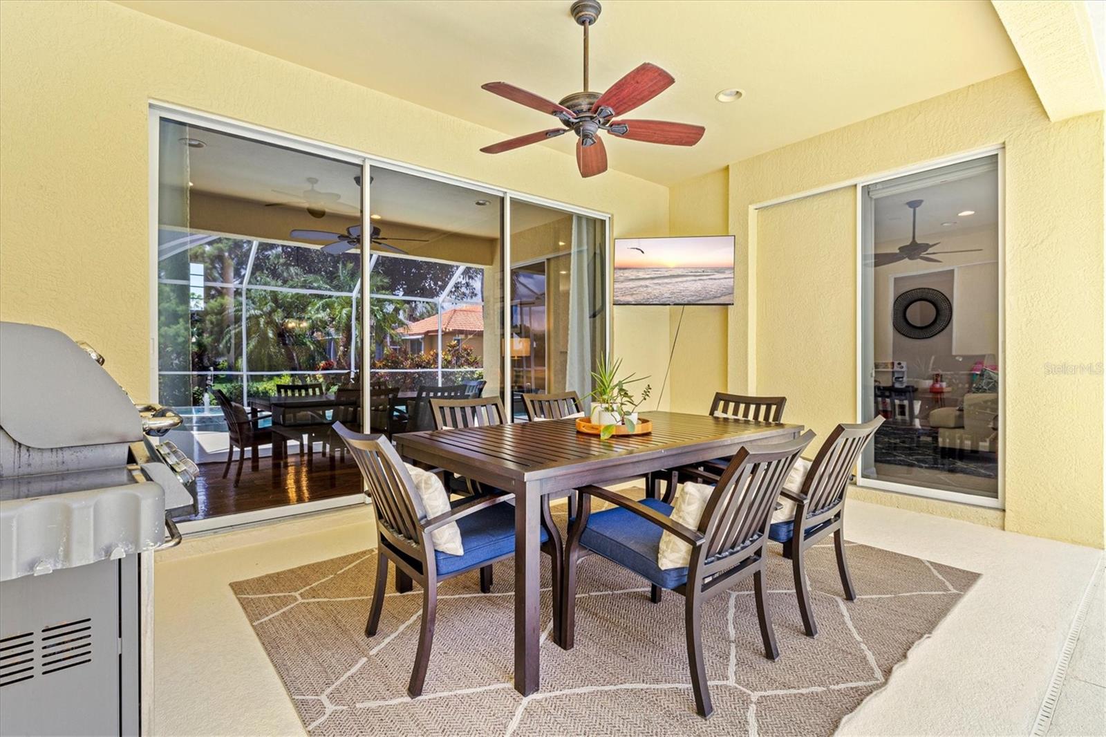 THE HAMPTONS - Residential