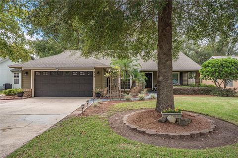 A home in APOPKA