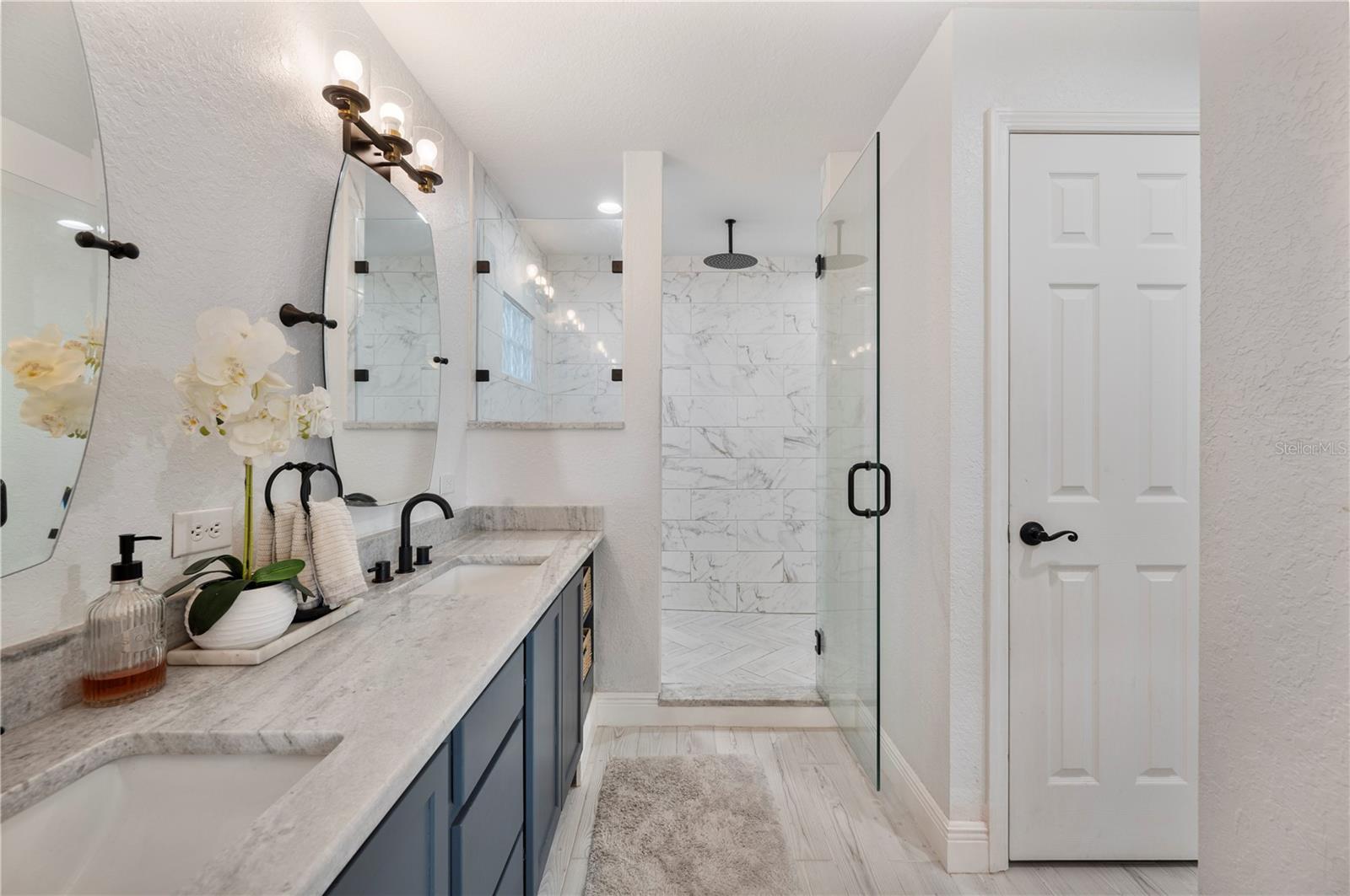 OAKFORD ESTATES - Residential