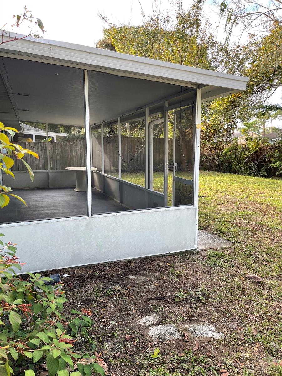 Florida Shores 01 - Residential