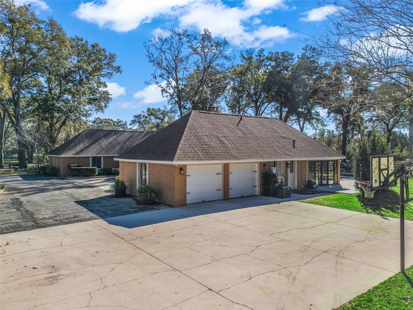 WESTGATE - Residential