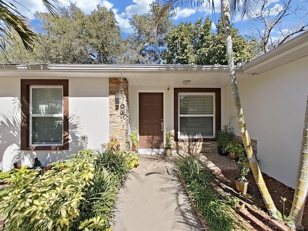 Photo of 3306 E Chelsea Street, Tampa, FL 33610 (MLS # TB8475729)