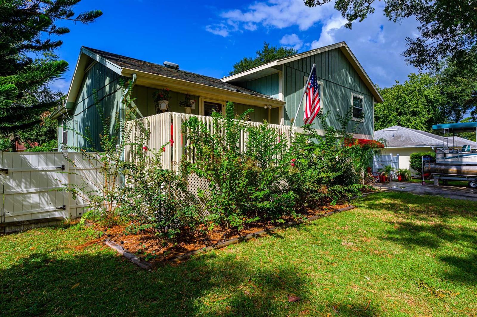 Florida Shores 01 - Residential