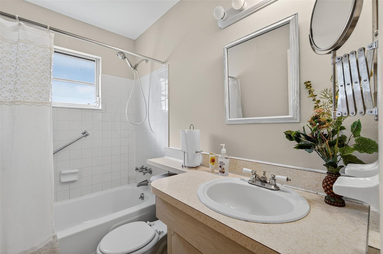 VENDOME VILLAGE - Residential