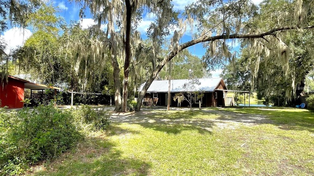 Photo of 151 Twin Lakes Road, Hawthorne, FL 32640 (MLS # GC536767)