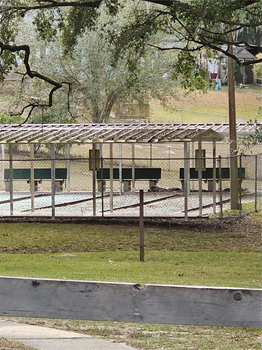 RAINBOW LAKES ESTATES - Land