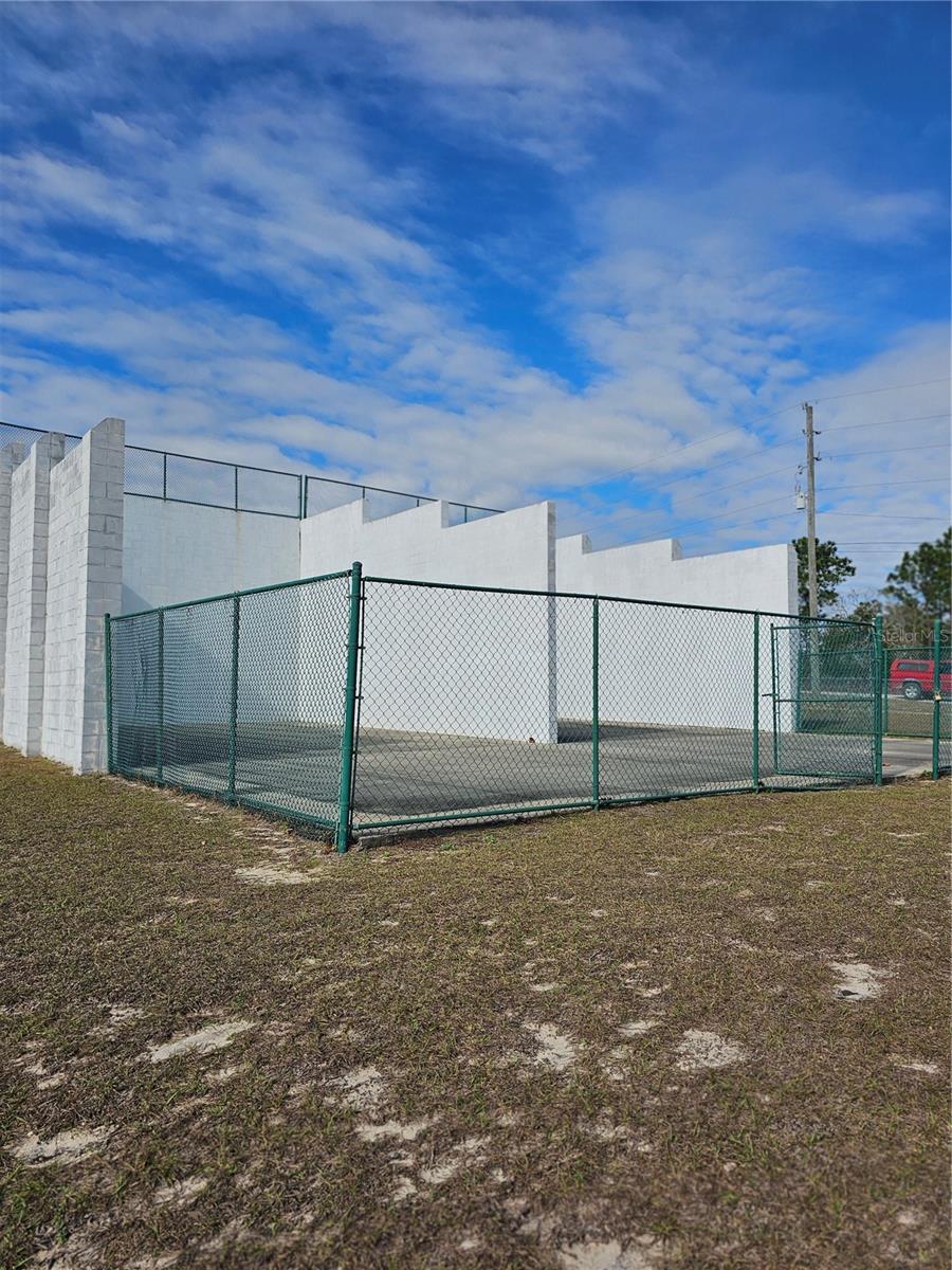 RAINBOW LAKES ESTATES - Land