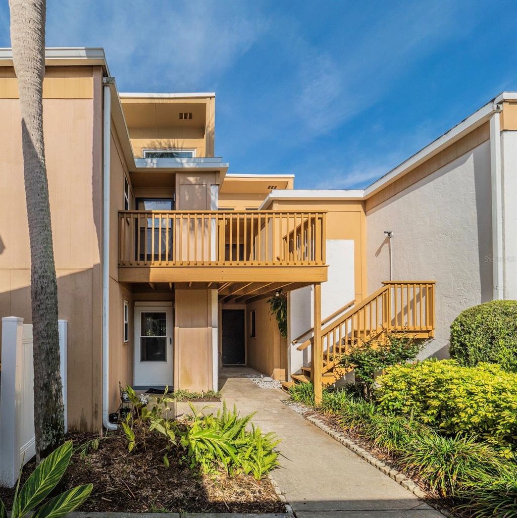 Photo of 1051 S Highland Street #7E, Mount Dora, FL 32757 (MLS # G5112380)