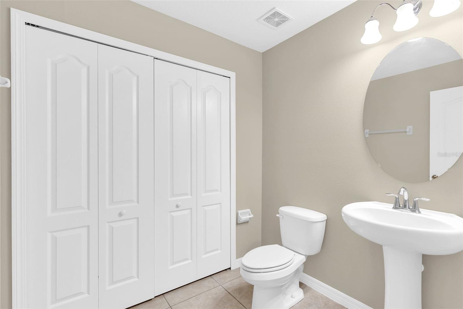 AMBERLEE TWNHMS - Residential