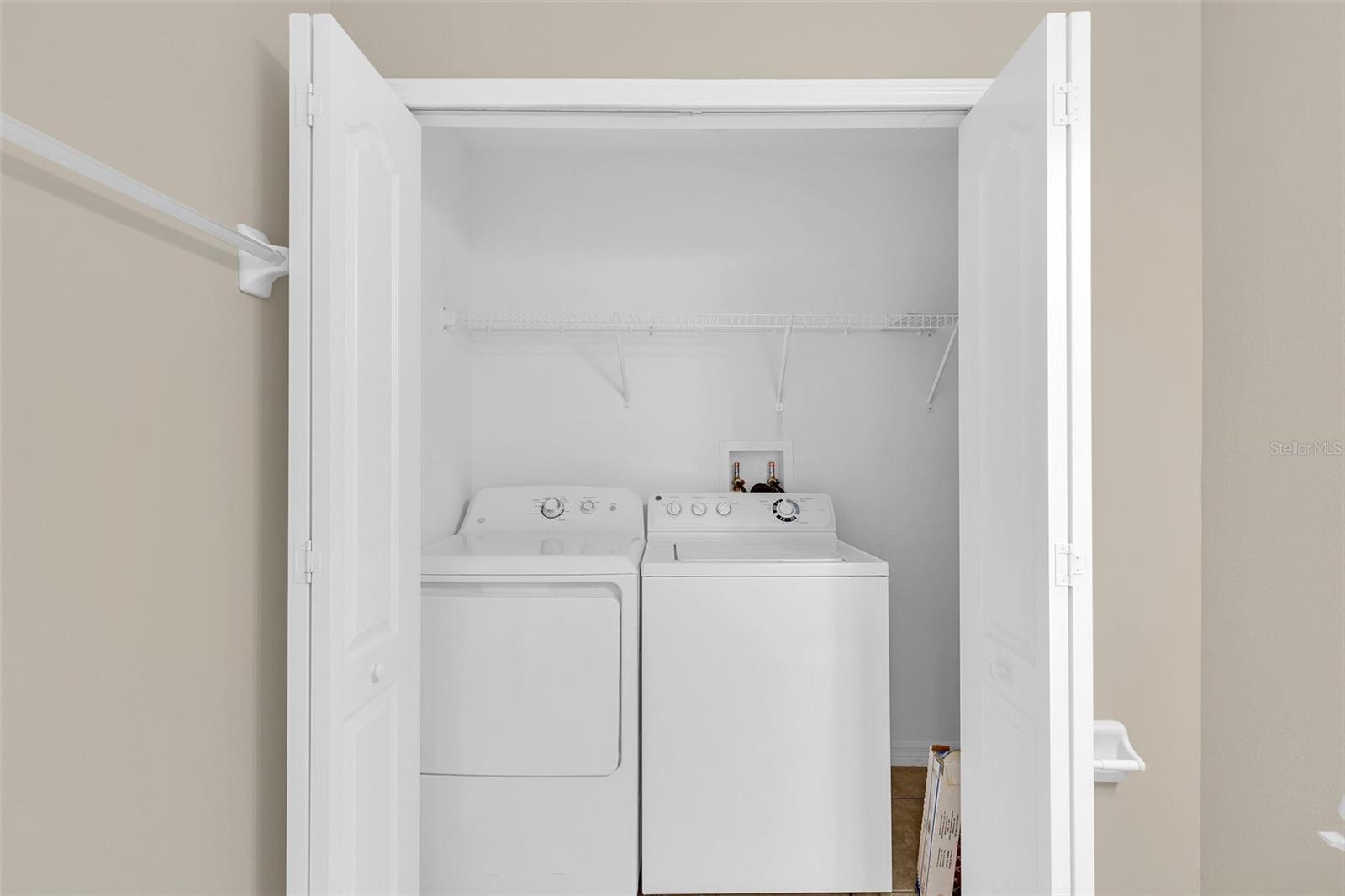 AMBERLEE TWNHMS - Residential