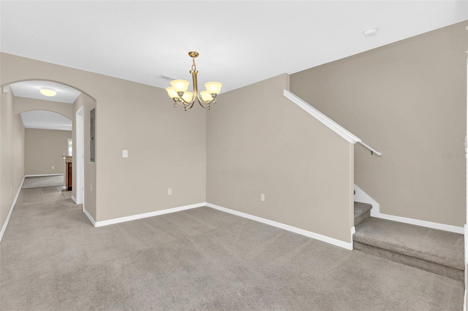 AMBERLEE TWNHMS - Residential