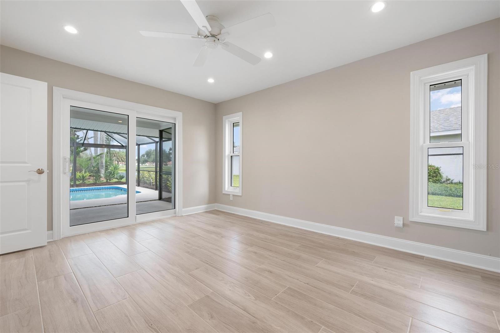 JACARANDA COUNTRY CLUB WEST VILLAGE - Residential