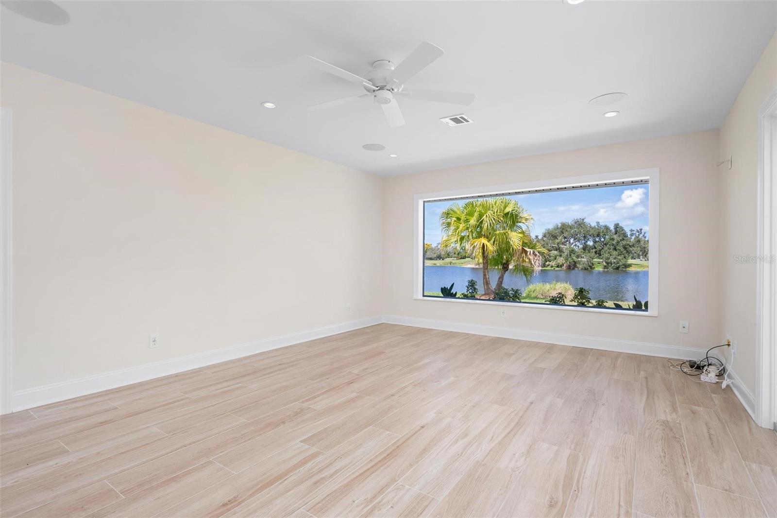 JACARANDA COUNTRY CLUB WEST VILLAGE - Residential