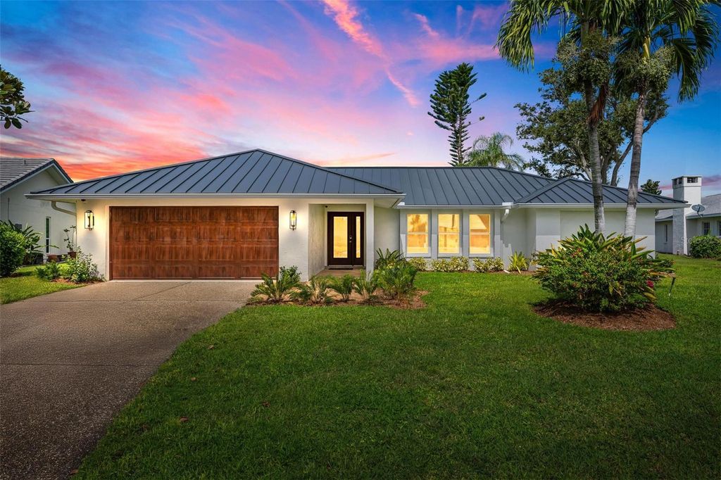 Photo of 1935 Innisbrook Court, Venice, FL 34293 (MLS # N6140825)