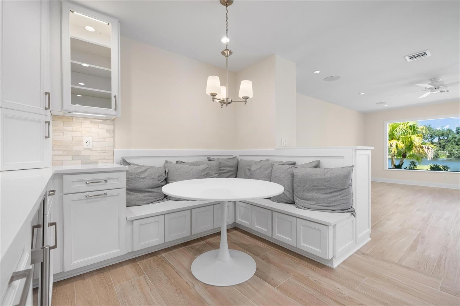 JACARANDA COUNTRY CLUB WEST VILLAGE - Residential
