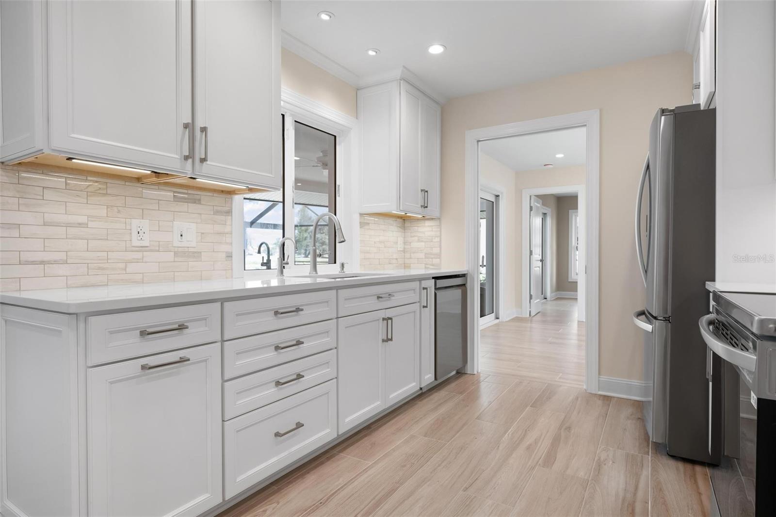 JACARANDA COUNTRY CLUB WEST VILLAGE - Residential