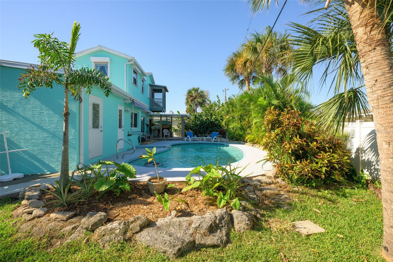 ROCKEFELLER HEIGHTS - Residential