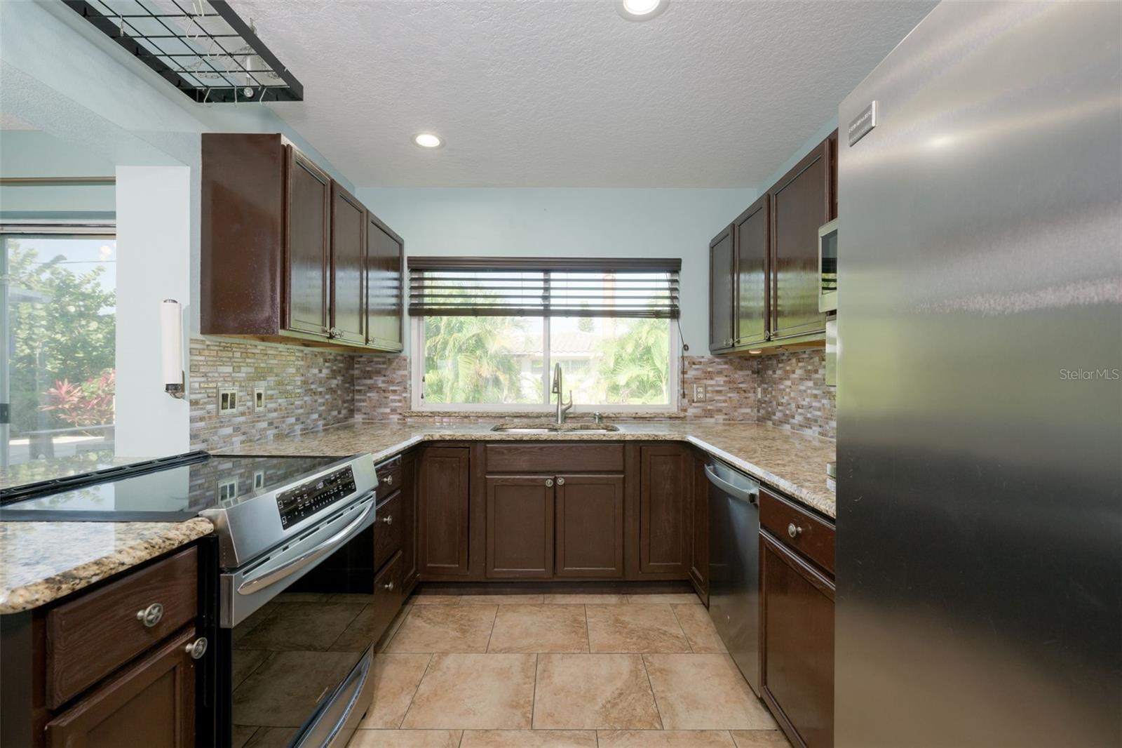 ROCKEFELLER HEIGHTS - Residential