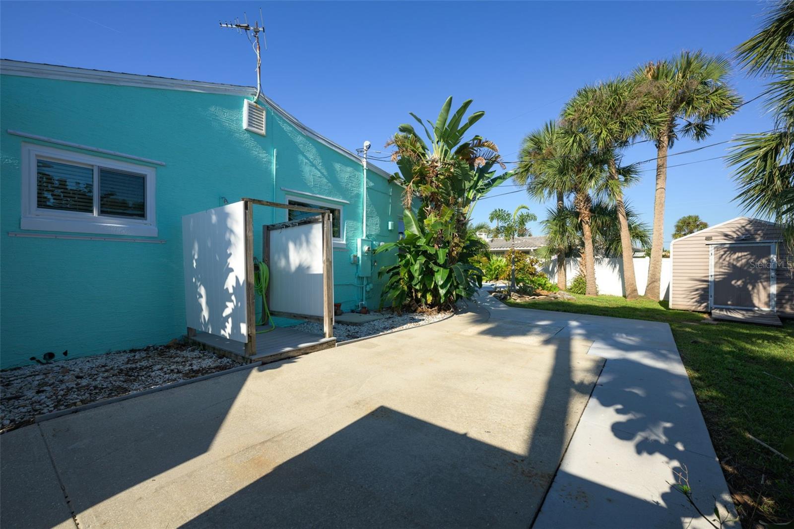 ROCKEFELLER HEIGHTS - Residential