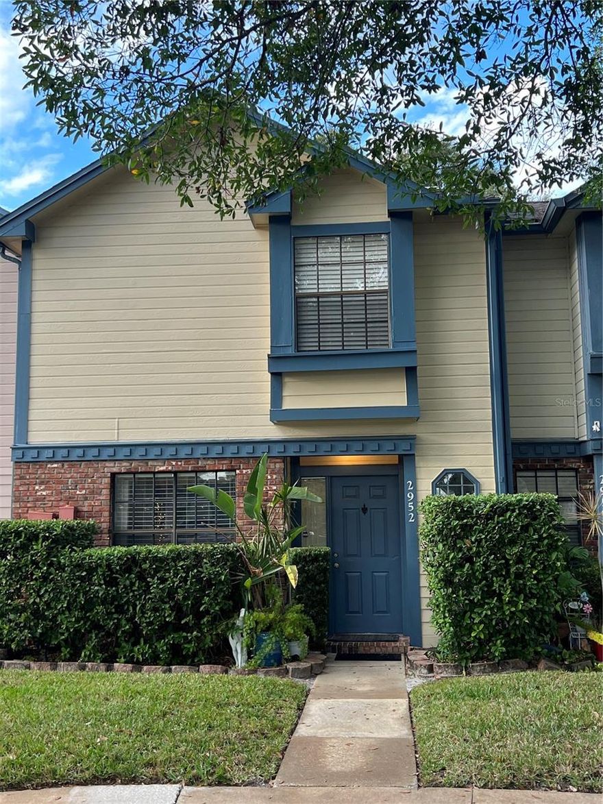 3 bedroom 2 1/2 bathroom Townhome with hardwood floors downstairs, Living room dining room combo downstairs along with the Kitchen and half bathroom and screened in patio porch with a storage closet. 3 Bedrooms upstairs.  This property is convenient to major highways, shopping and restaurants, 30 minute drive to major airports and downtown Orlando. Available January 1st 2024