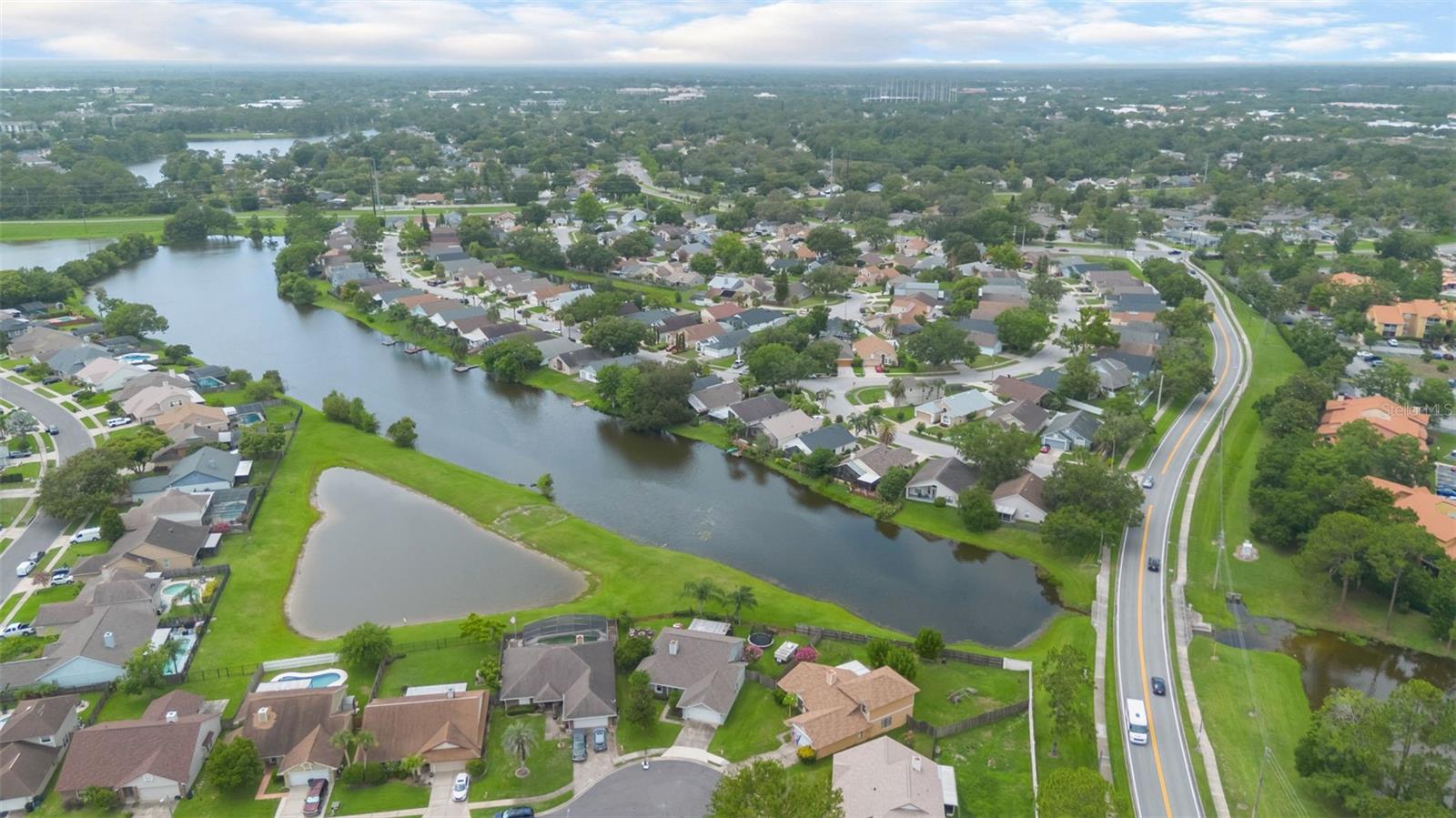 LAKEWOOD AT THE CROSSINGS UNIT 1 - Residential