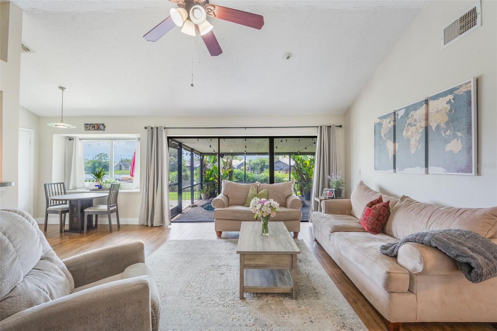 LAKEWOOD AT THE CROSSINGS UNIT 1 - Residential