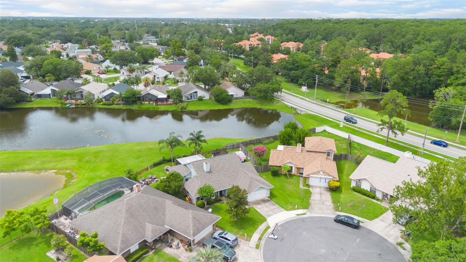 LAKEWOOD AT THE CROSSINGS UNIT 1 - Residential