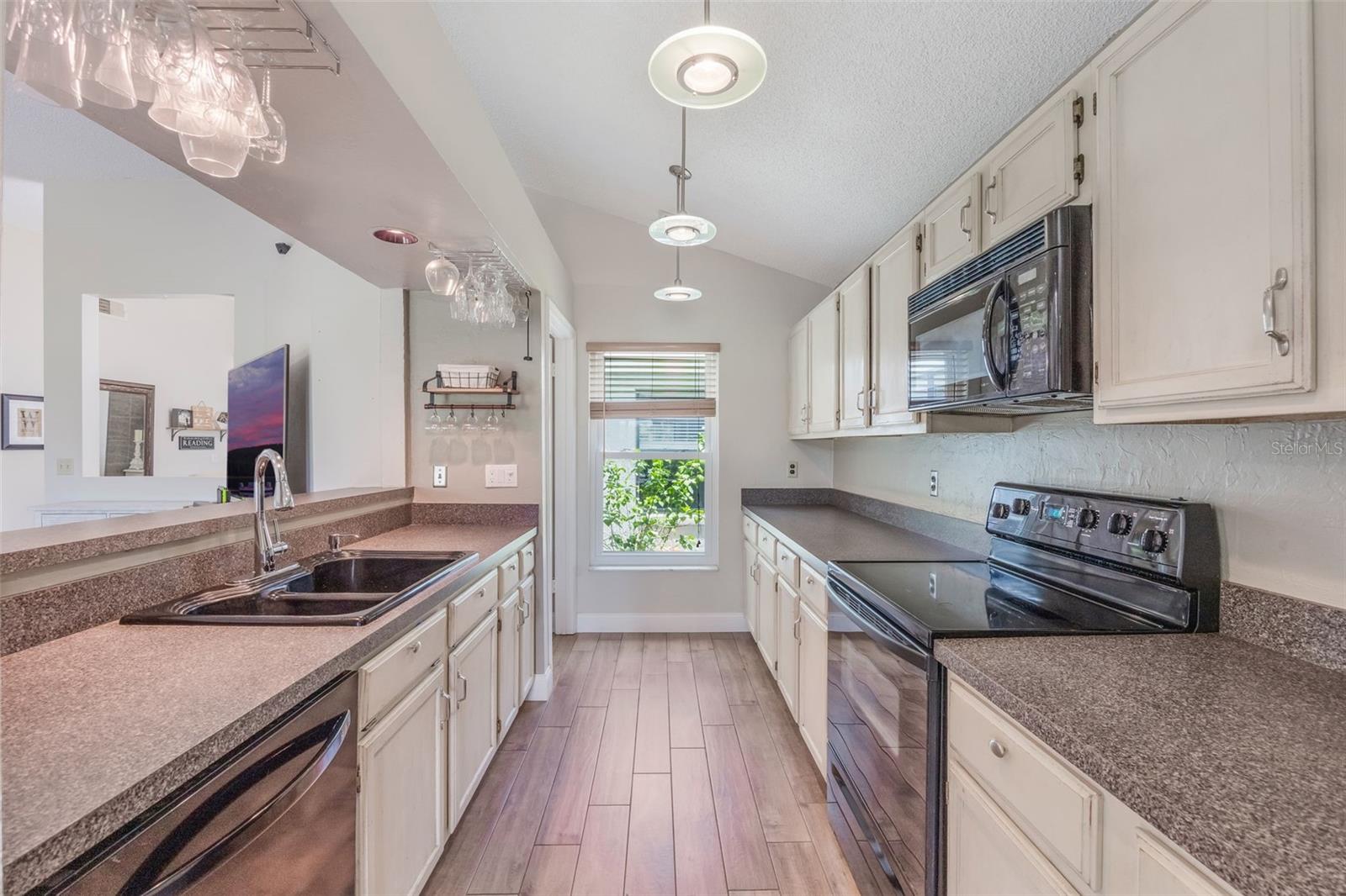 LAKEWOOD AT THE CROSSINGS UNIT 1 - Residential