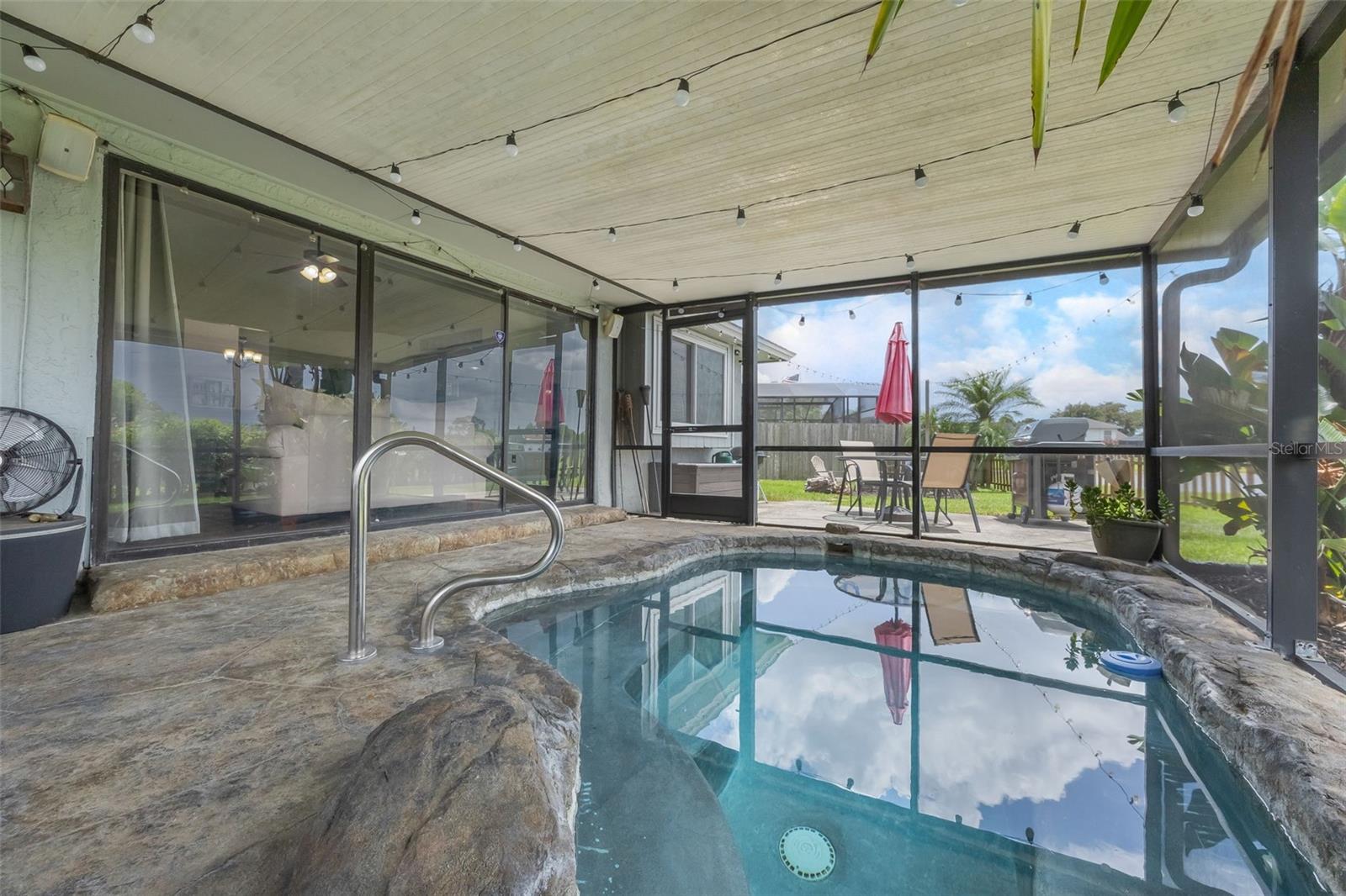 LAKEWOOD AT THE CROSSINGS UNIT 1 - Residential