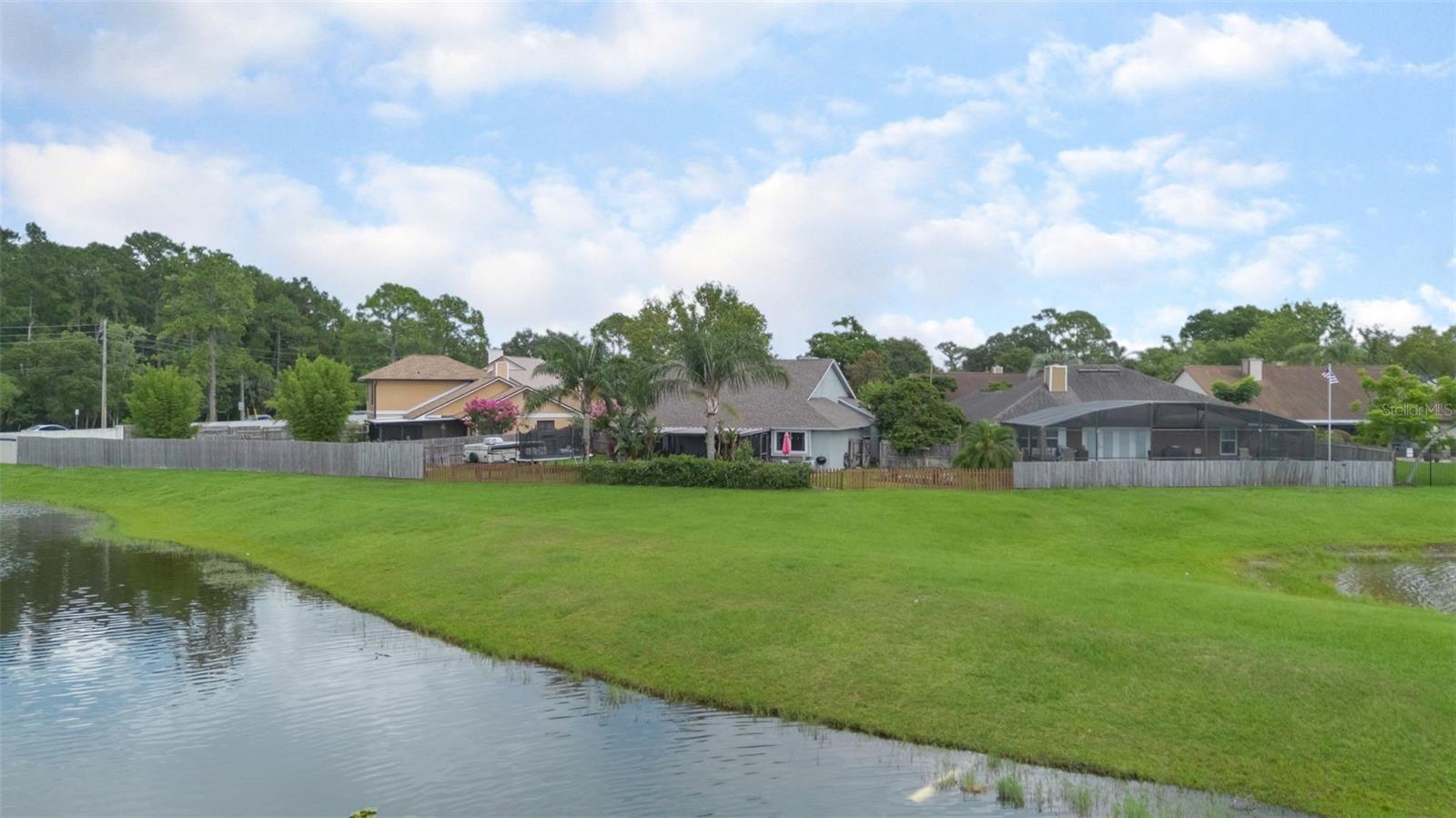 LAKEWOOD AT THE CROSSINGS UNIT 1 - Residential