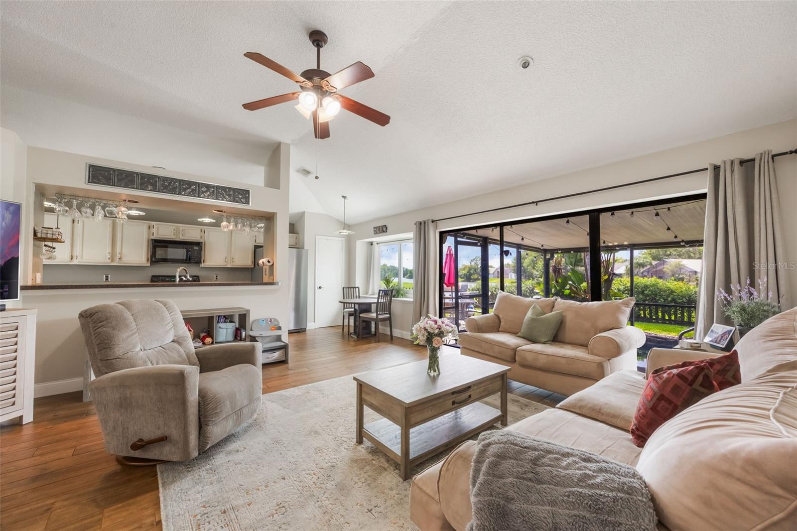 LAKEWOOD AT THE CROSSINGS UNIT 1 - Residential