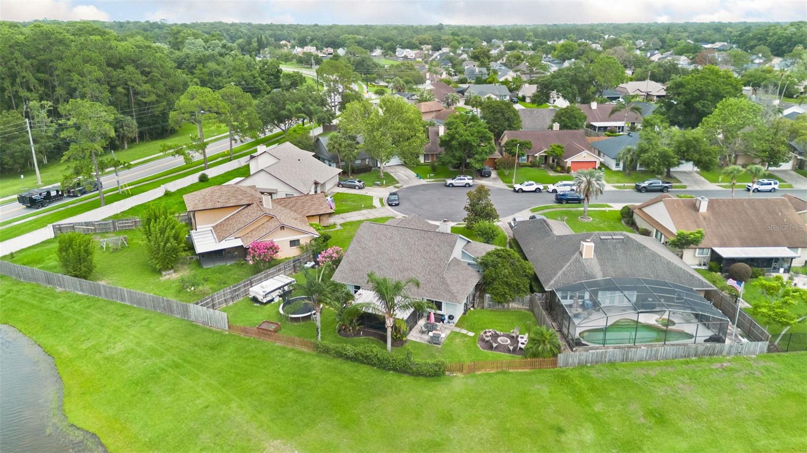 LAKEWOOD AT THE CROSSINGS UNIT 1 - Residential