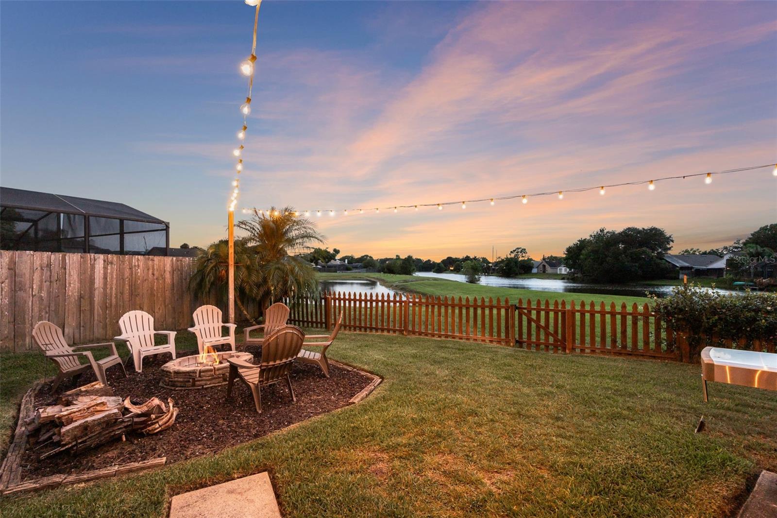 LAKEWOOD AT THE CROSSINGS UNIT 1 - Residential