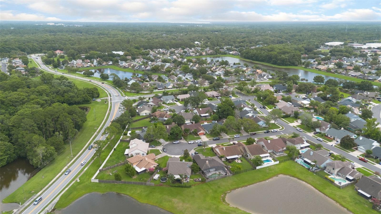 LAKEWOOD AT THE CROSSINGS UNIT 1 - Residential
