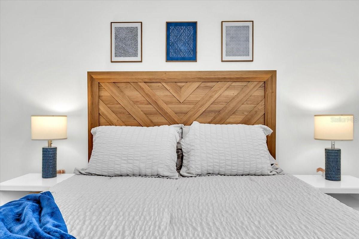 TOWNHOMES AT AZARIO - Residential