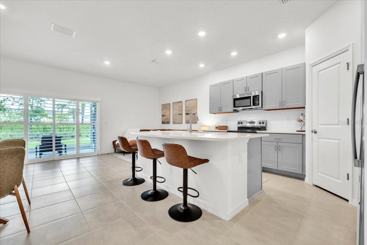 TOWNHOMES AT AZARIO - Residential