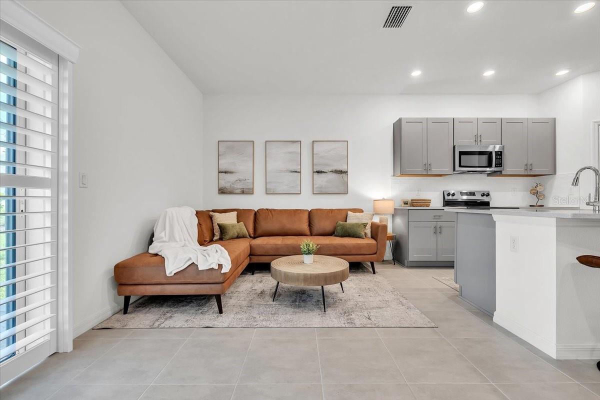 TOWNHOMES AT AZARIO - Residential